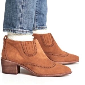 Madewell The Grayson Brogue Chelsea Tan Western Style SUEDE Ankle Bootie - 10